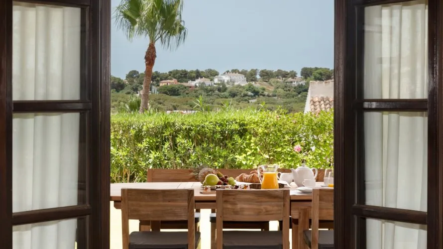 Villa de 4 dormitorios en Sotogrande, Spain No. 30543