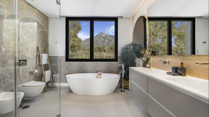 Villa de 6 dormitorios en Marbella, Spain No. 30738 № 9