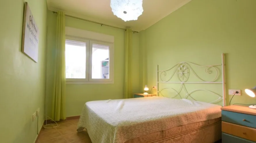 Bungalow de 2 dormitorios en Mil Palmeras, Spain No. 31252 № 10