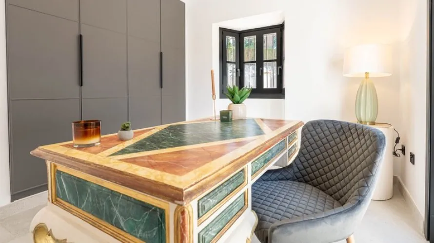 Villa de 6 dormitorios en Marbella, Spain No. 31051 № 22