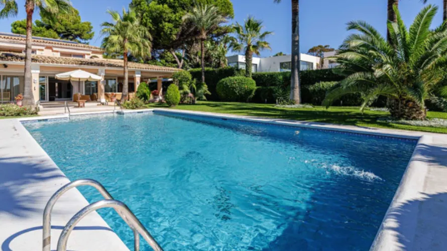 Сasa de 9 dormitorios en Estepona, Spain No. 30725 № 15