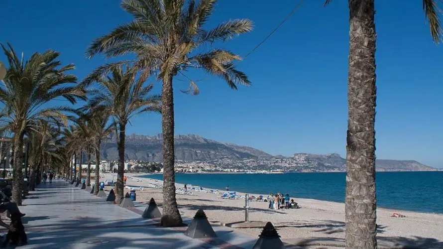 Villa de 4 dormitorios en Albir, Spain No. 30958 № 28