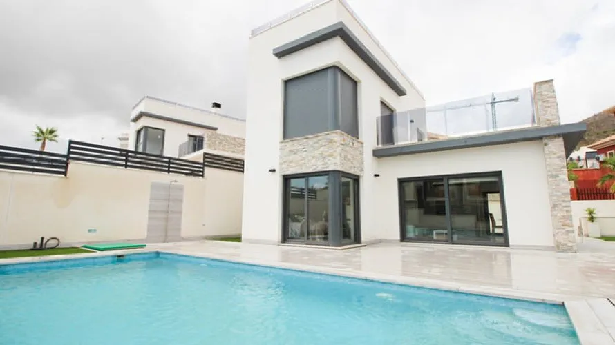 Villa de 4 dormitorios en Benidorm, Spain No. 31631 № 8