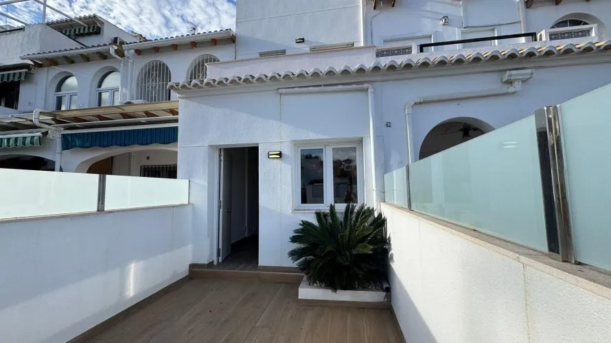 Bungalow de 3 dormitorios en La Mata, Spain No. 31253 № 24