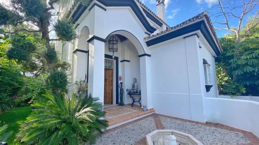 Villa de 5 dormitorios en Marbella, Spain No. 30572 № 21