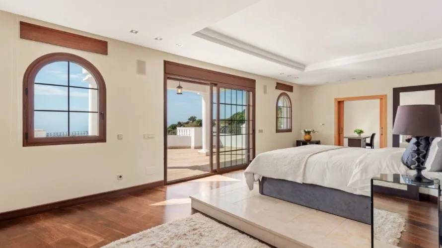 Villa de 5 dormitorios en Benahavís, Spain No. 30776 № 14