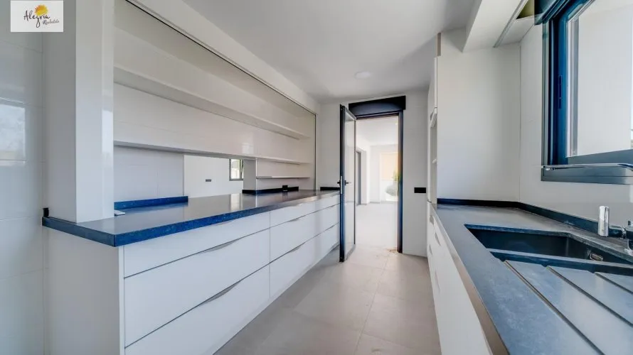 Villa de 5 dormitorios en Calpe, Spain No. 30901 № 17