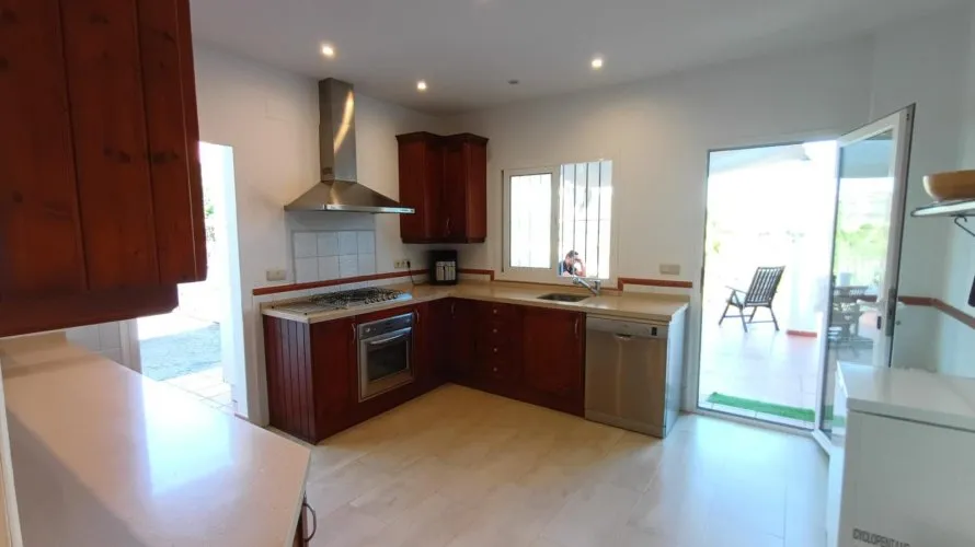 Villa de 5 dormitorios en Sotogrande, Spain No. 30596 № 24