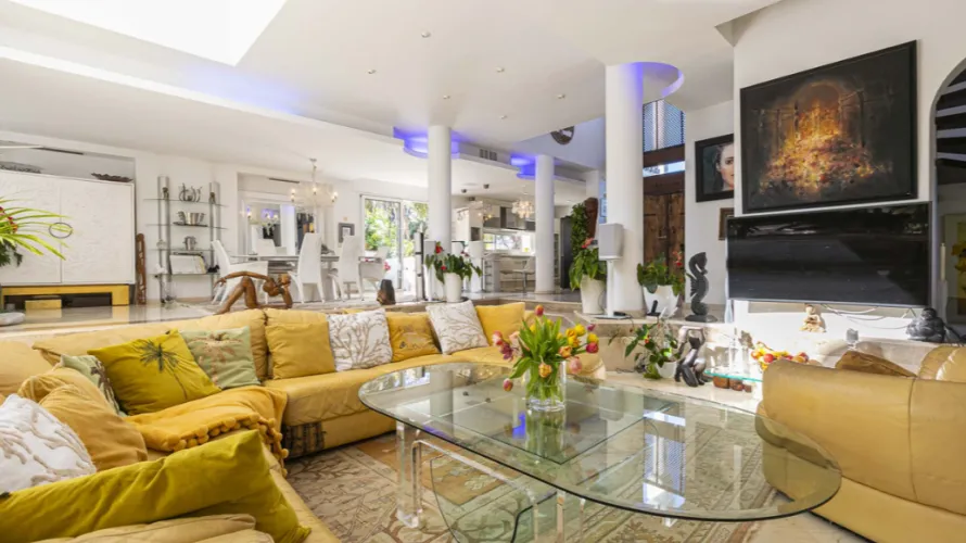 Villa de 4 dormitorios en Marbella, Spain No. 31131 № 5