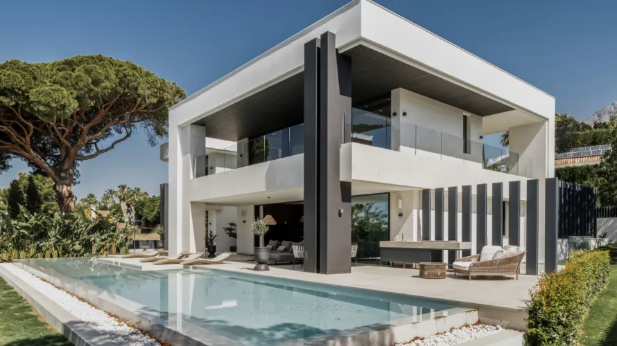 Villa de 5 dormitorios en Marbella, Spain No. 30728 № 1