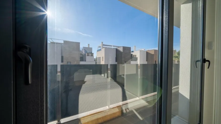 Сasa de 3 dormitorios en La Zenia, Spain No. 30704 № 27