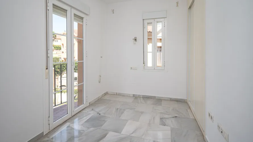 Casa adosada de 3 dormitorios en Mijas Costa, Spain No. 31136 № 11