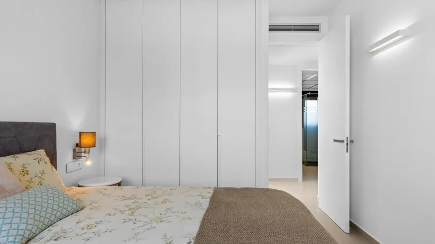 Villa de 4 dormitorios en Campoamor, Spain No. 30705 № 15