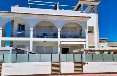 Bungalow de 2 dormitorios en Ciudad Quesada, Spain No. 30663