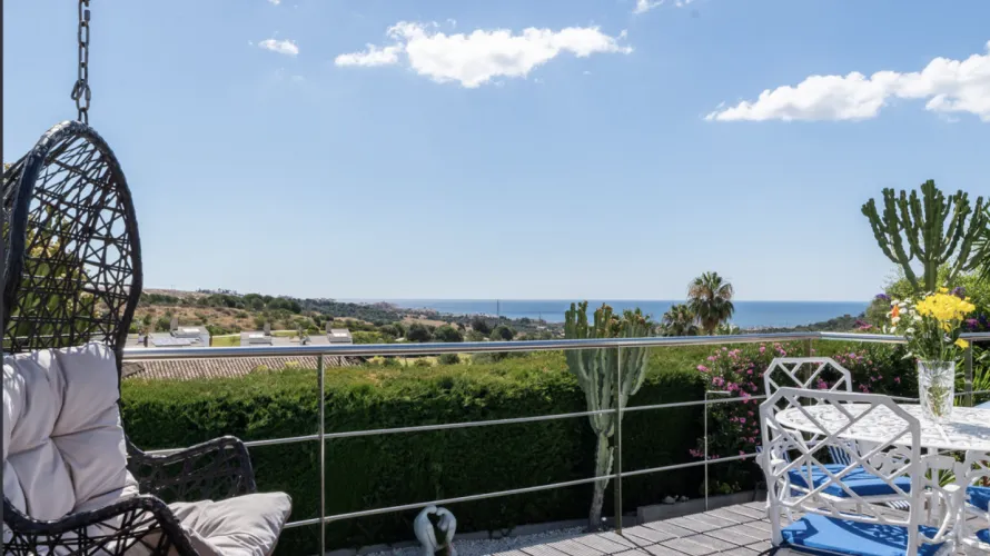 Villa de 3 dormitorios en Estepona, Spain No. 30734