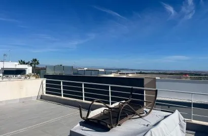 Villa de 3 dormitorios en San Miguel de Salinas, Spain No. 30985