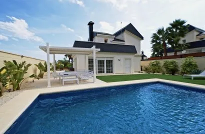 Villa de 3 dormitorios en Polop, Spain No. 30922