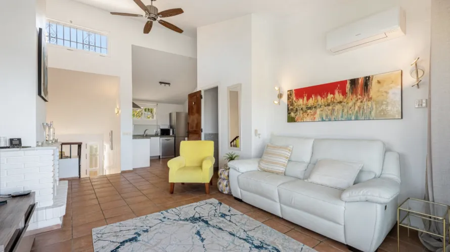 Casa adosada de 2 dormitorios en La Atalaya, Spain No. 30992 № 1