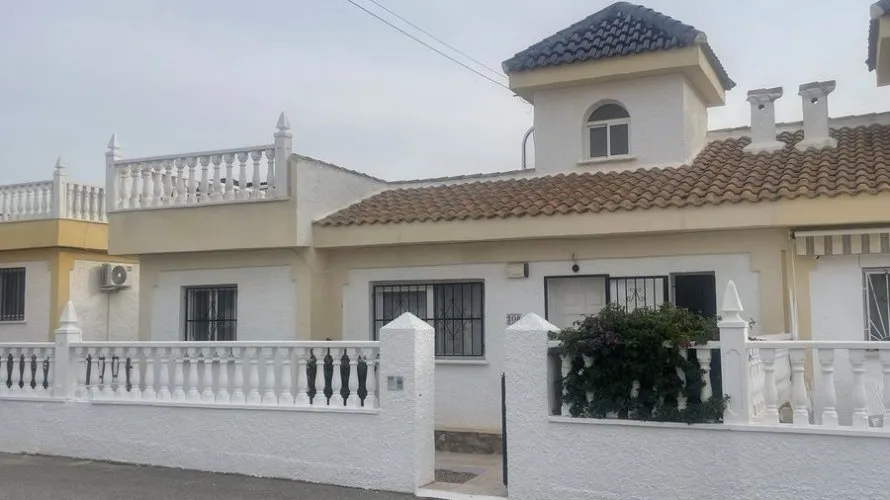 Bungalow de en Algorfa, Spain No. 31239
