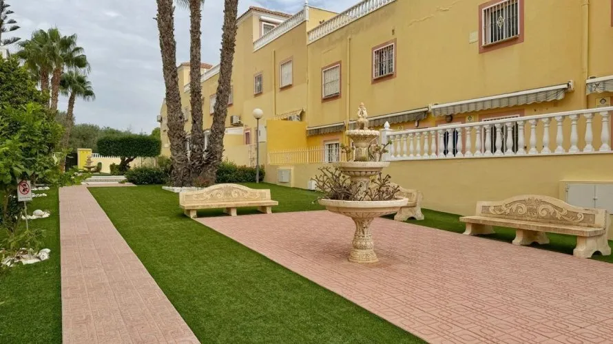 Bungalow de 3 dormitorios en Campoamor, Spain No. 31187 № 17