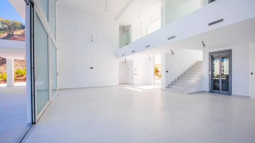 Villa de 4 dormitorios en Marbella, Spain No. 30531 № 13