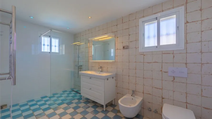 Villa de 4 dormitorios en Las Lagunas, Spain No. 30761 № 21