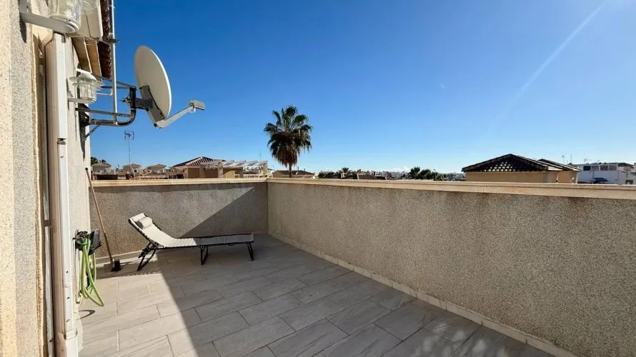 Villa de 4 dormitorios en Playa Flamenca II, Spain No. 31221 № 28