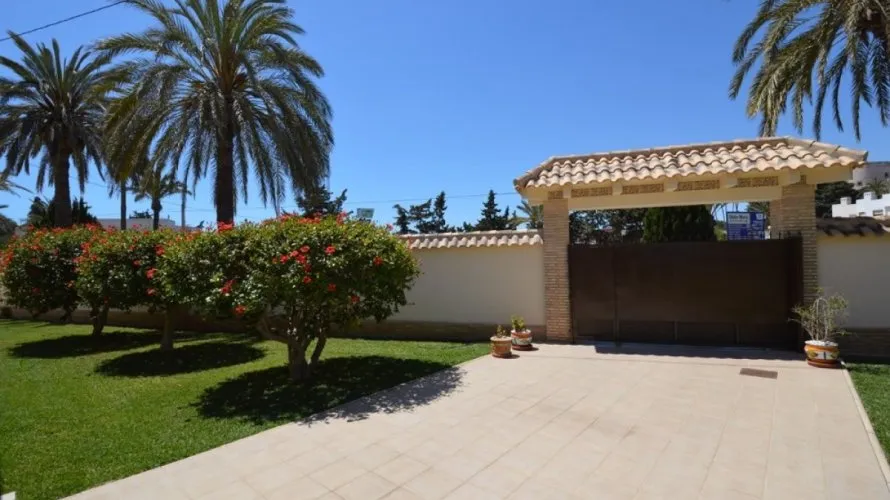 Villa de 276m² en Cabo Roig, Spain No. 30790 № 5