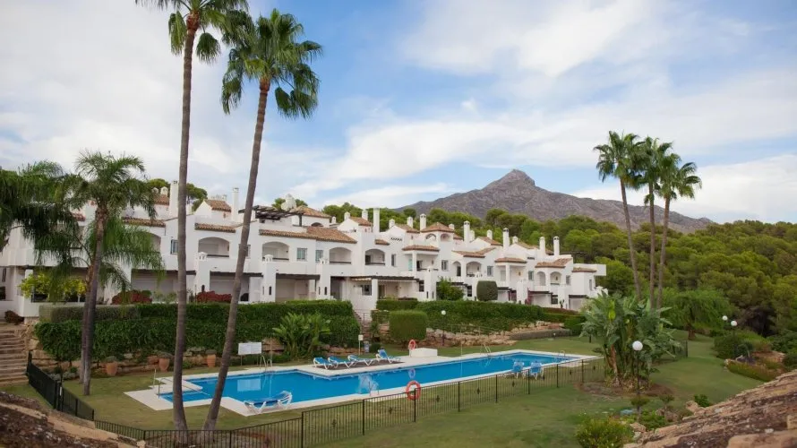 Casa adosada de 3 dormitorios en Marbella, Spain No. 30513 № 9