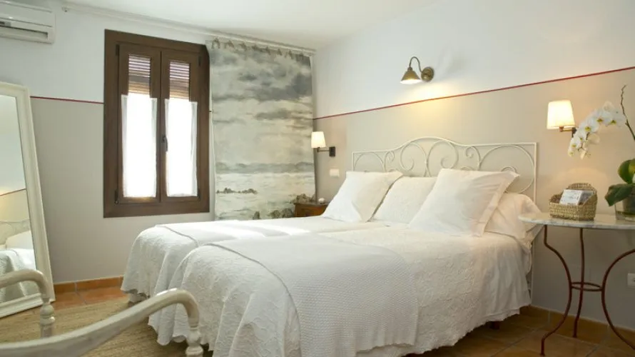 Villa de 8 dormitorios en Marbella, Spain No. 30586 № 8