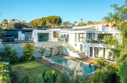 Villa de 5 dormitorios en Marbella, Spain No. 30641