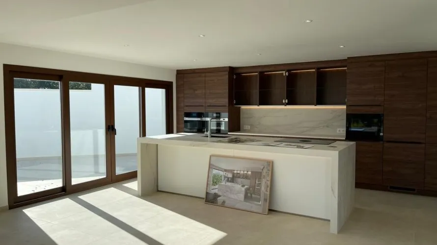 Villa de 4 dormitorios en Altea, Spain No. 30823 № 2