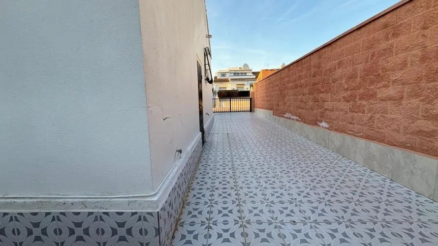 Сasa de 2 dormitorios en La Florida, Spain No. 31282 № 4