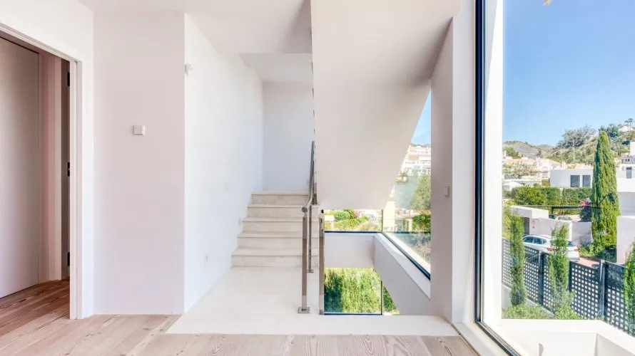 Villa de 4 dormitorios en Marbella, Spain No. 30482 № 2