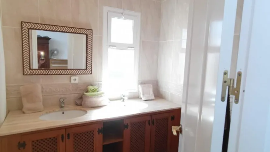 Villa de 5 dormitorios en Sotogrande, Spain No. 30596 № 12