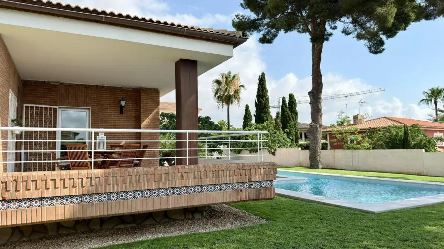 Villa de 3 dormitorios en La Nucia, Spain No. 31281