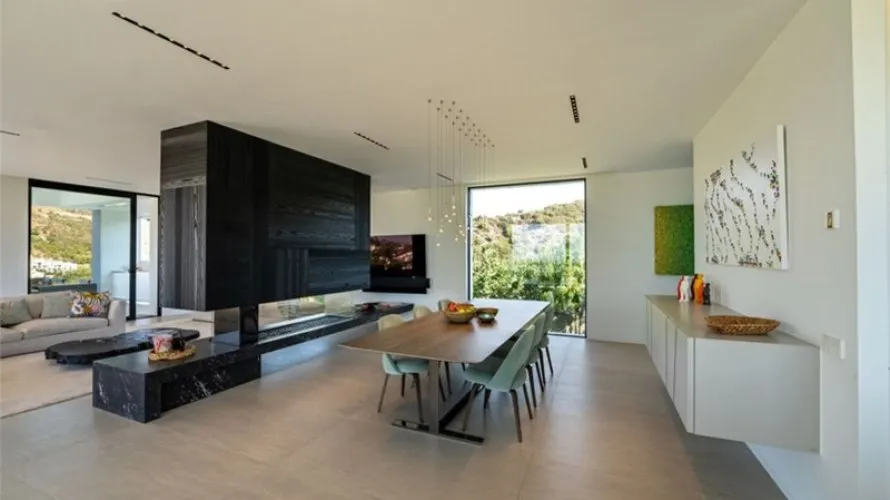 Villa de 6 dormitorios en La Quinta, Spain No. 30758 № 17