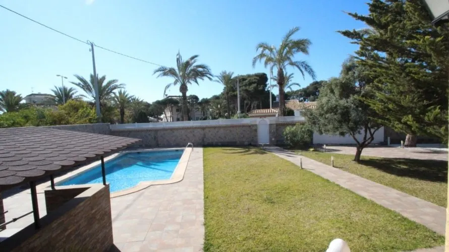 Villa de 5 dormitorios en Cabo Roig, Spain No. 30972 № 22