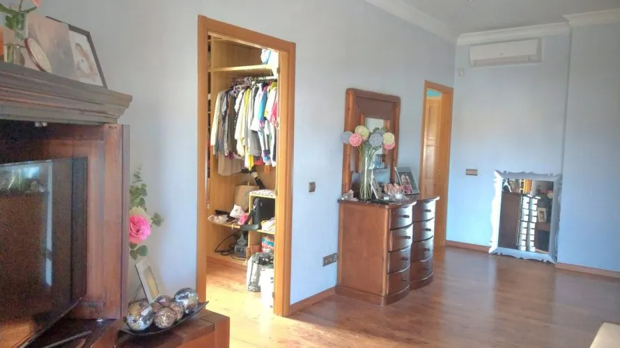 Villa de 4 dormitorios en Mijas Costa, Spain No. 30620 № 11