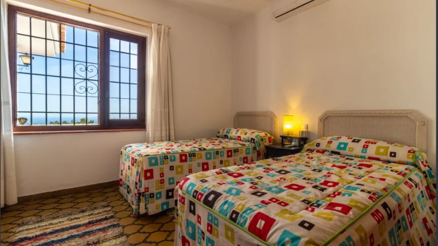 Villa de 4 dormitorios en Mijas Costa, Spain No. 31077 № 20