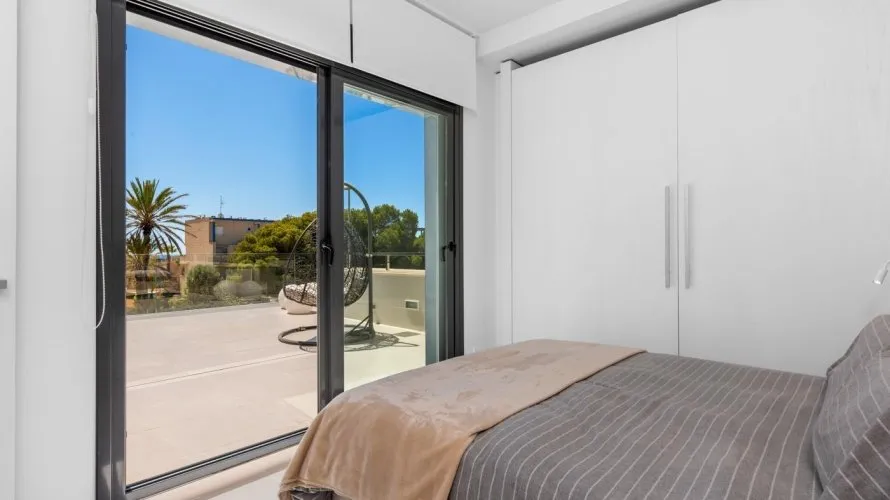 Villa de 4 dormitorios en Campoamor, Spain No. 30705 № 20