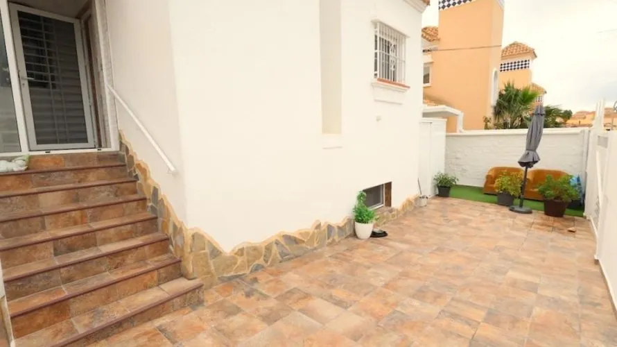 Villa de 4 dormitorios en Campoamor, Spain No. 31258 № 7