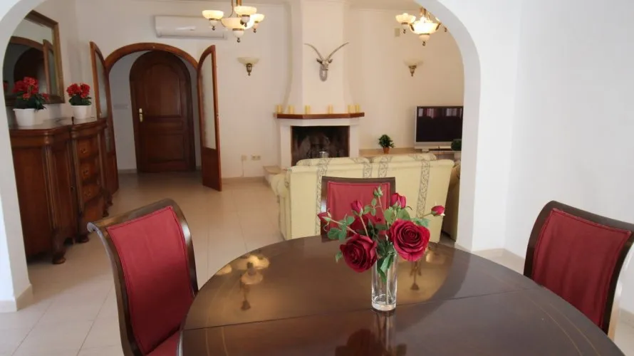 Villa de 5 dormitorios en Calpe, Spain No. 30829