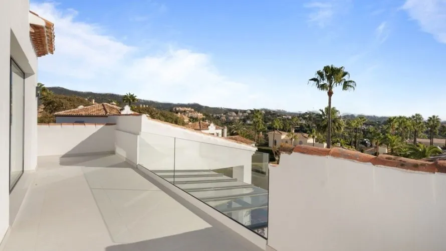 Villa de 4 dormitorios en Marbella, Spain No. 31052 № 13