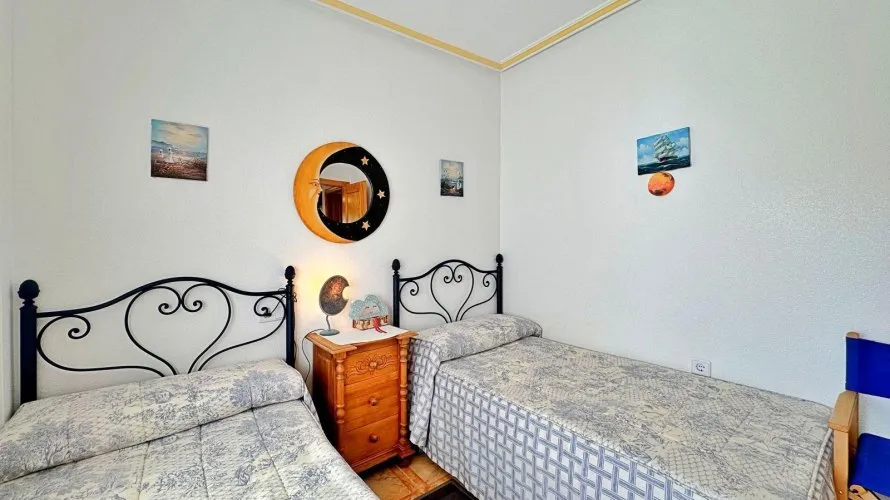 Bungalow de 2 dormitorios en La Zenia, Spain No. 31179 № 9