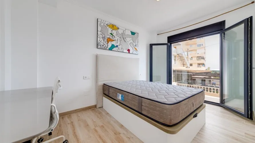 Villa de 210m² en Torrevieja, Spain No. 31014 № 11