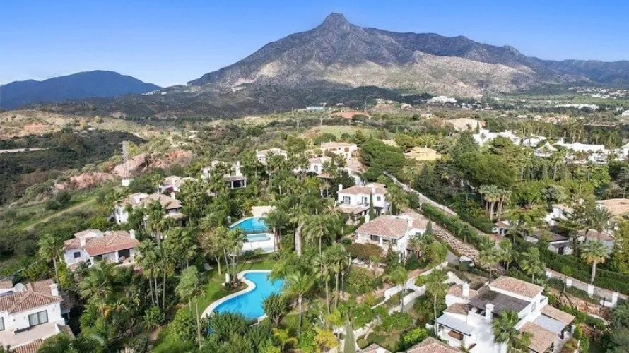 Villa de 5 dormitorios en Marbella, Spain No. 31050 № 5
