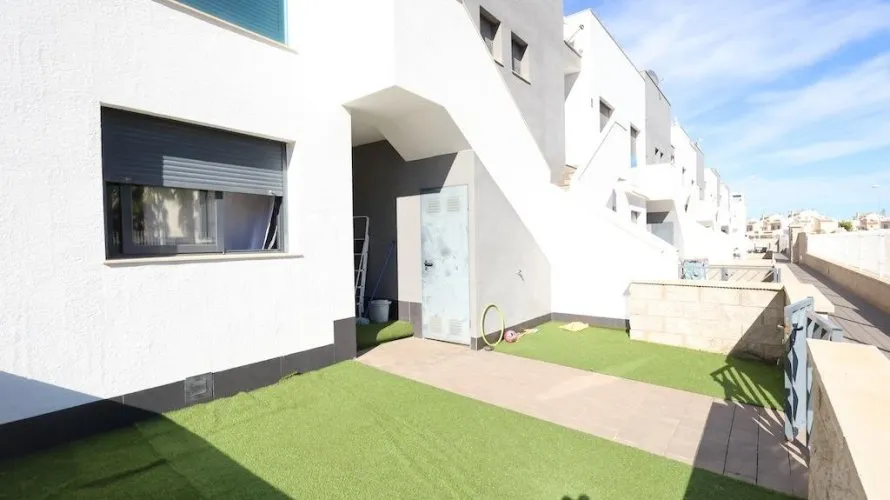 Bungalow de 2 dormitorios en La Zenia, Spain No. 31233 № 15