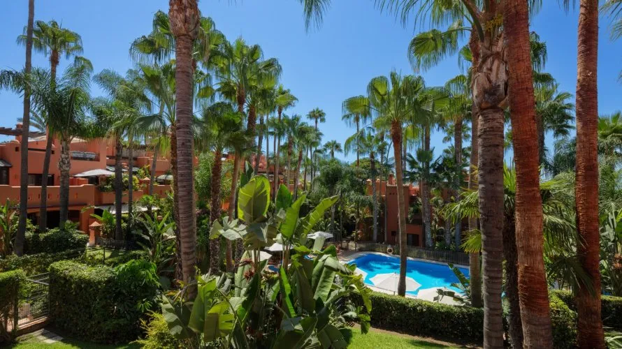 Casa adosada de 4 dormitorios en Marbella, Spain No. 30493 № 8