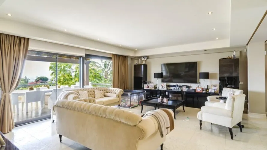 Villa de 5 dormitorios en Marbella, Spain No. 31050 № 18